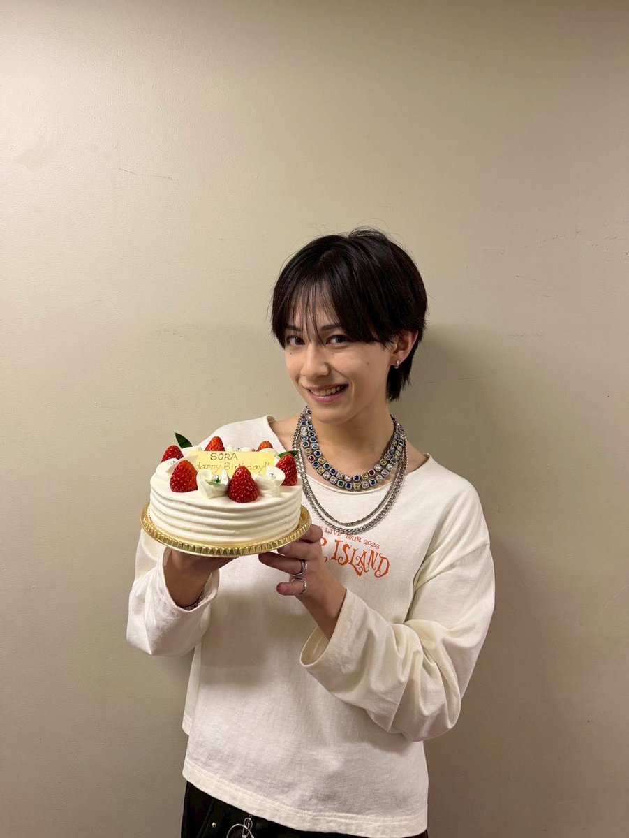 LIL_LEAGUE_'s tweet photo. 【#難波碧空🐨】

LIL LEAGUE LIVE TOUR 2026 
"Wonder Island"

愛知公演にお越しいただいた皆様、
本当にありがとうございました。

そして私事ではありますが、
日付は変わってしまったものの、
皆様に囲まれて無事に17歳を
迎えることができました！！！

この恵まれている環境に感謝を忘れず、
LDHの一員として、
LIL LEAGUEの一員として、
毎日全力で生きます🔥🔥

17歳の難波碧空もどうか
よろしくお願いいたします🙏🏽✨

#happybirthday_SORA
#LILLEAGUE
#LIL_WonderIsland