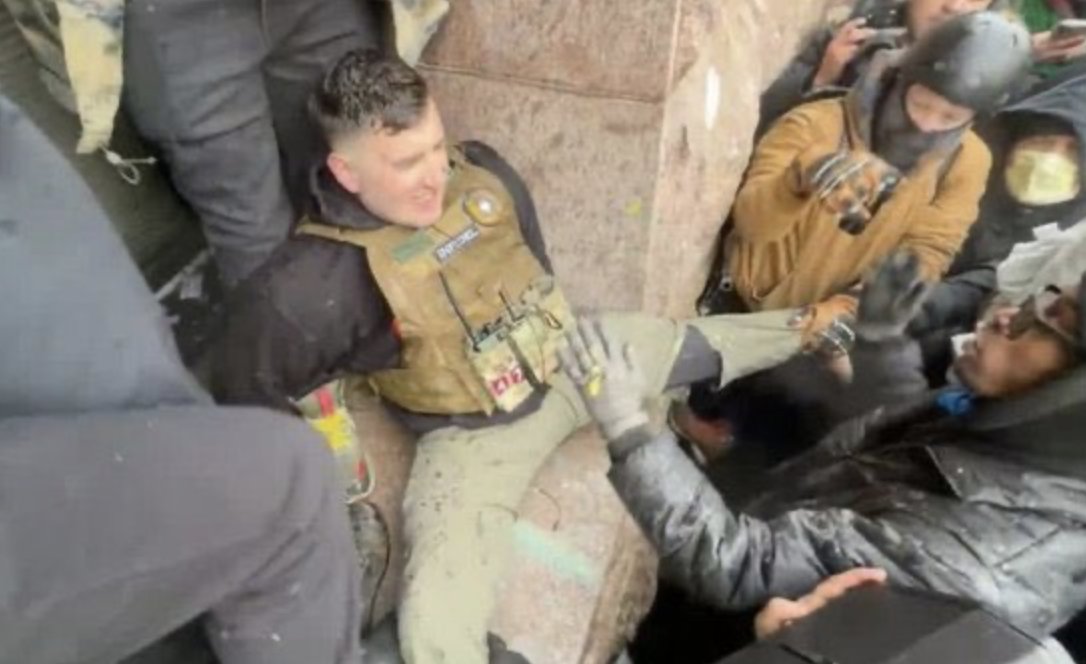 cabot_phillips's tweet image. This is the only thing close to a lynching that I've seen this year