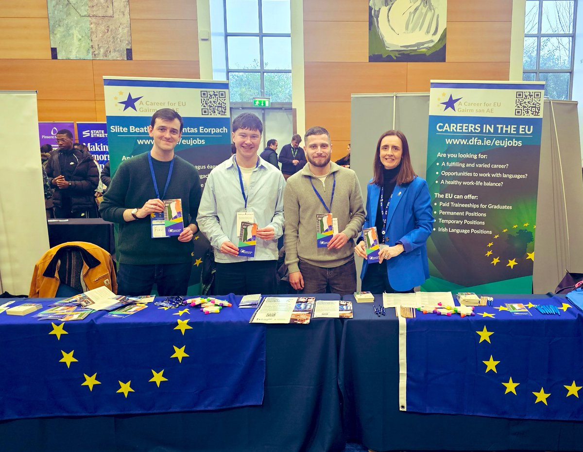 📇 Meeting students at <a href="/UCDCareers/">UCD Careers Network</a> Fair today, promoting EU careers 🇪🇺

European Commission 🤝Department of Foreign Affairs <a href="/dfatirl/">Irish Foreign Ministry</a> 🤝European Movement Ireland <a href="/emireland/">European Movement Ireland</a> 

More ℹ️ ireland.representation.ec.europa.eu/live-work-stud…