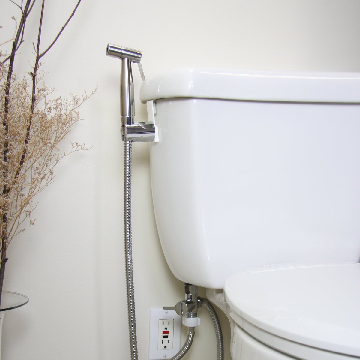 PopTingz's tweet image. Fox News is reporting that a prominent NYC Democrat is angry that Mayor Zohran Mamdani requested a bidet to be installed in his official residence.