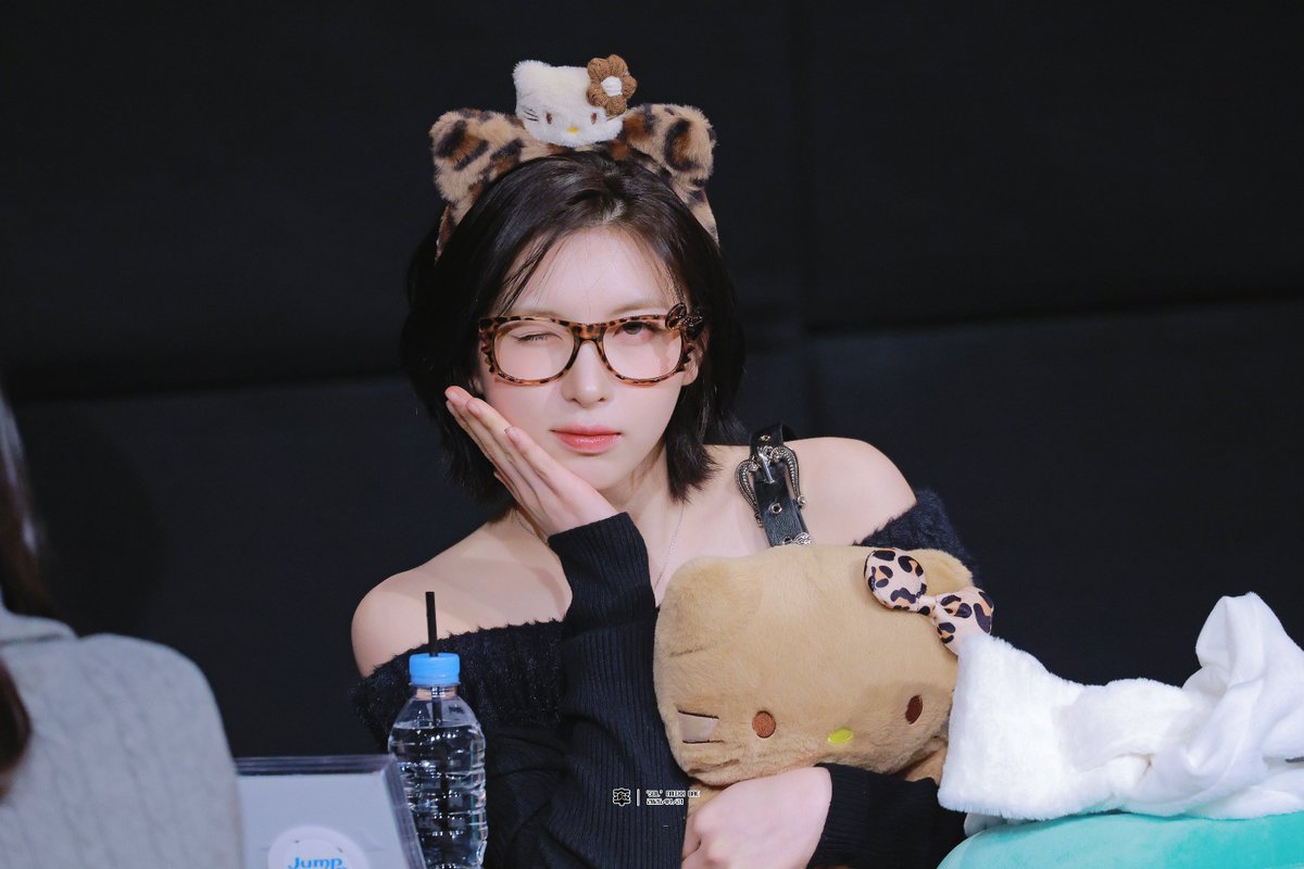 ehfkdll's tweet image. 260121 솔냥이 봐써요 .. 
#엔믹스 #배이 #배블왔솔