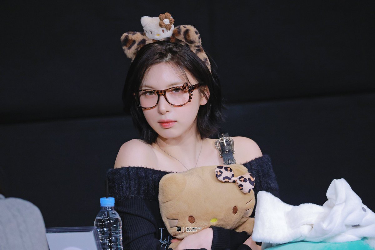 ehfkdll's tweet image. 260121 솔냥이 봐써요 .. 
#엔믹스 #배이 #배블왔솔