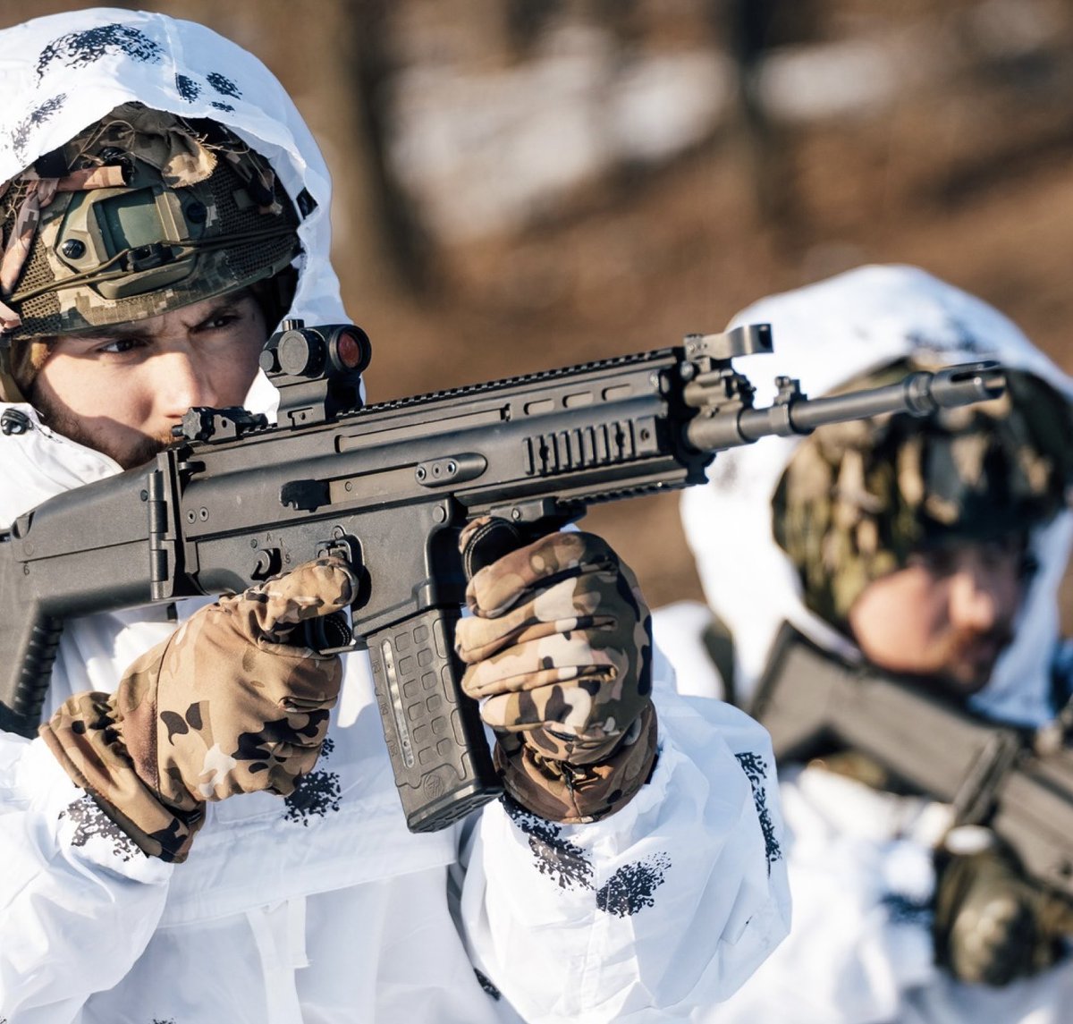 MFA_Ukraine's tweet photo. Even in the coldest winter, Ukrainian soldiers keep training, perfecting every skill. We are grateful to every man and woman protecting Ukraine! https://t.co/nmiUMhKnHl