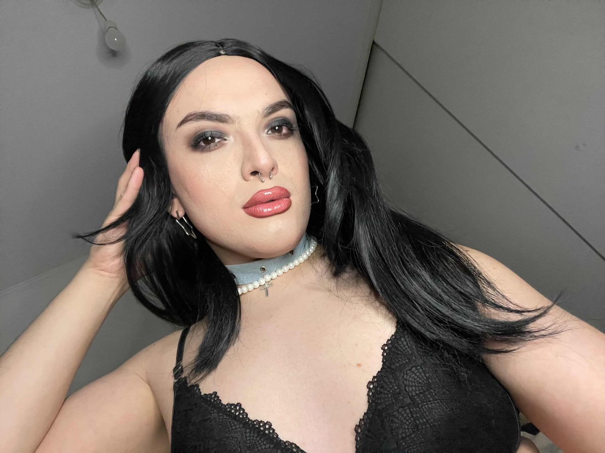 MissChiii420's tweet photo. Hi ♥️🙈 https://t.co/YfDEyhLfkm
