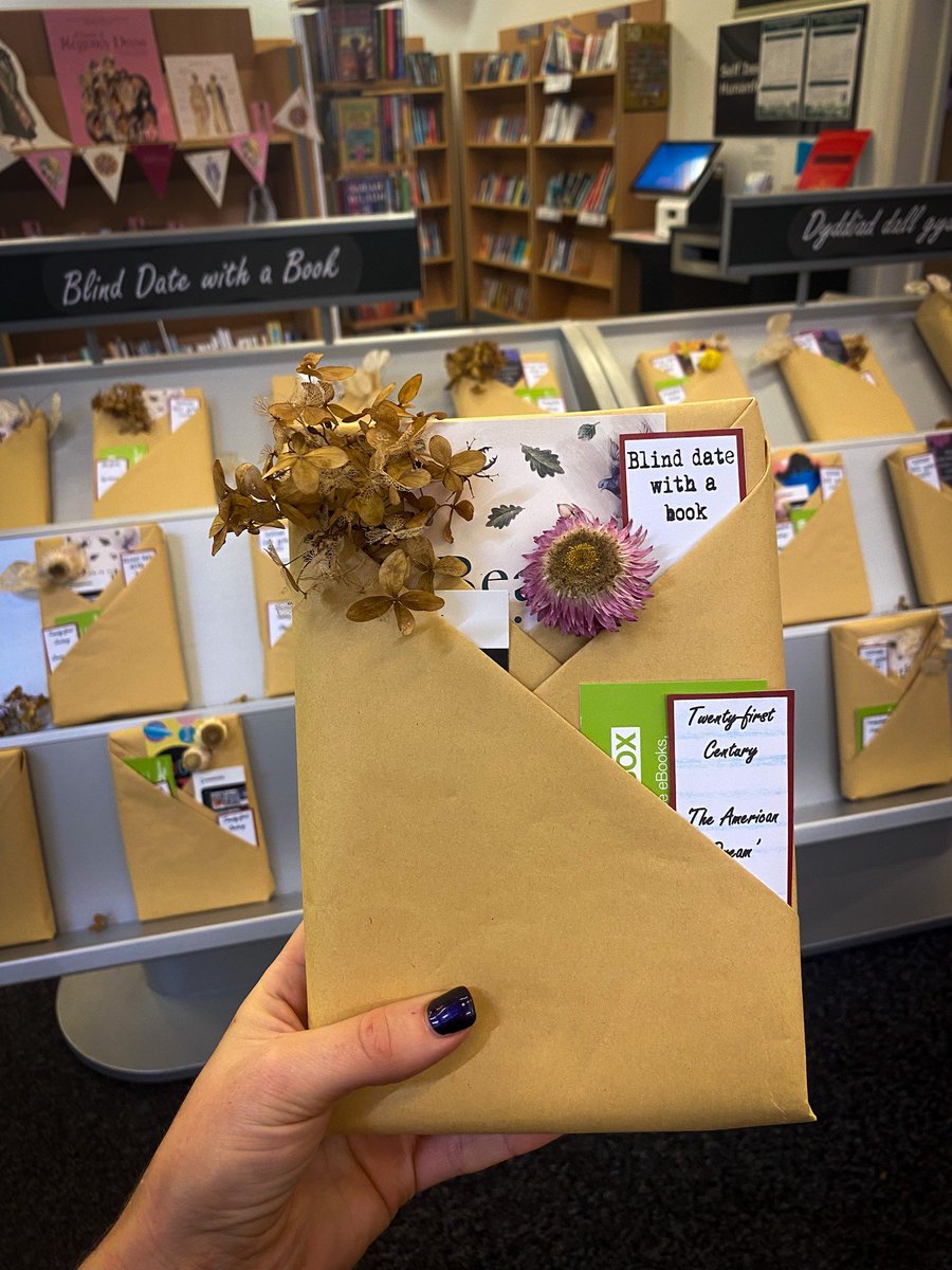 Llyfrgell Nelson | Nelson Library tweet media