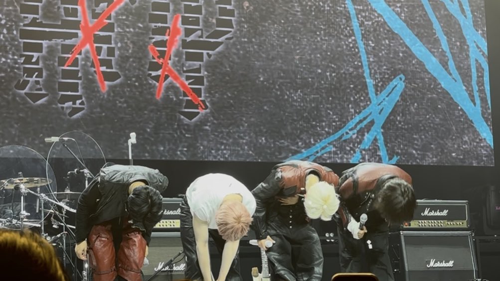 내아기밴드컴백추카해