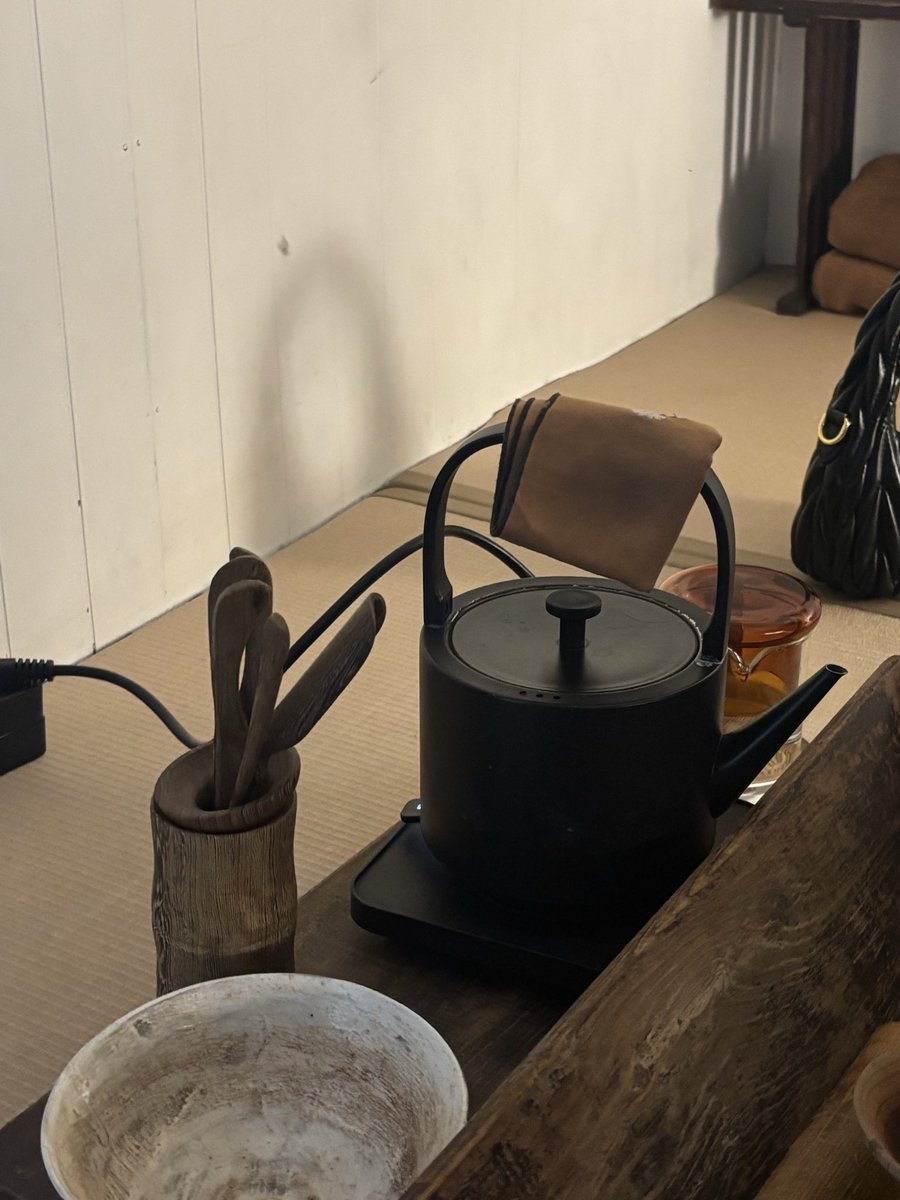 binzipi's tweet image. 차 마시기 좋은 곳을 찾음!☕️