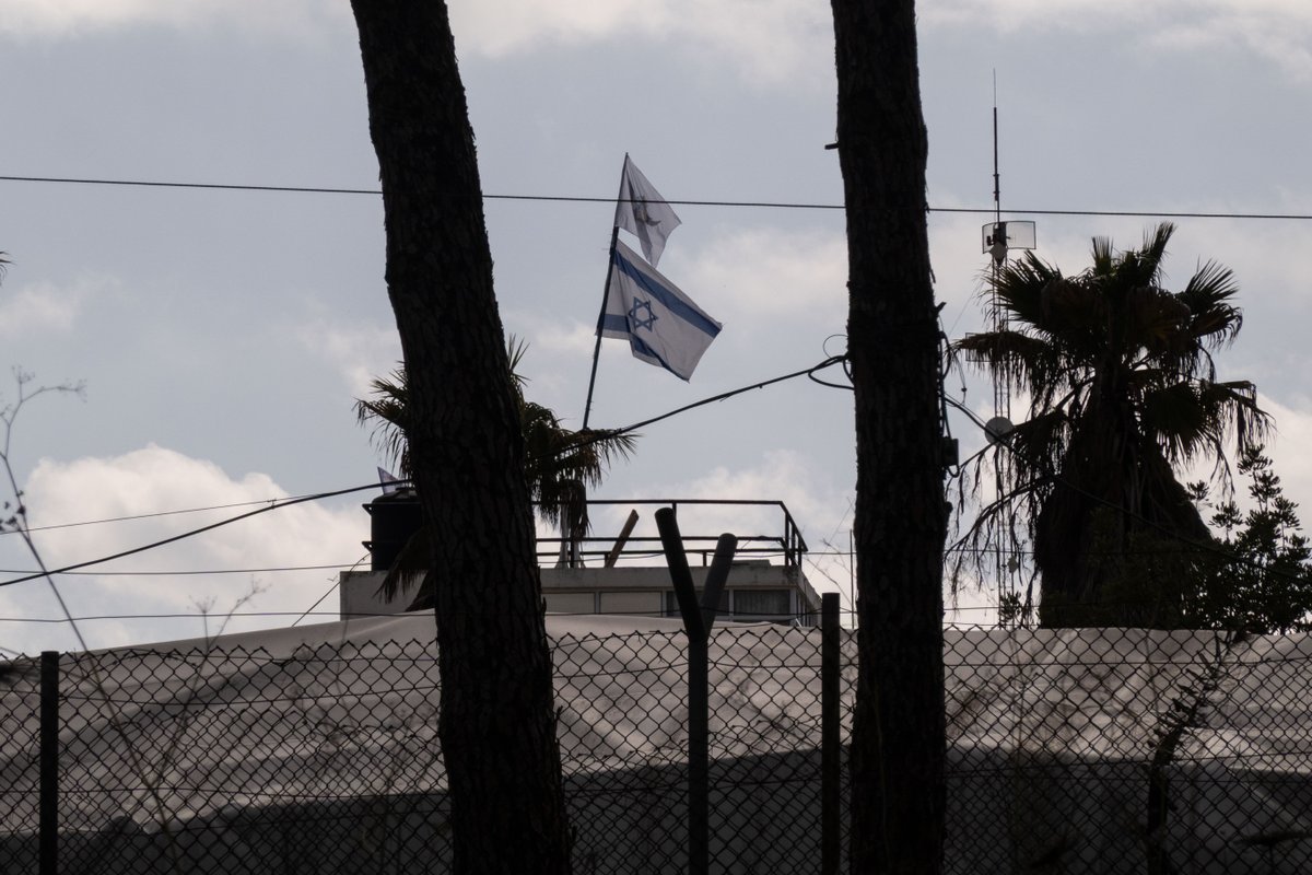 UNRWAes's tweet image. 🔴 | DEMOLICIÓN SEDE UNRWA EN #JERUSALÉN ESTE:
@UNLazzarini: Contrario a lo que informan los medios, Israel no es propietario ni tiene derechos sobre la propiedad que alberga el complejo de UNRWA en Sheikh Jarrah, en Jerusalén Este."