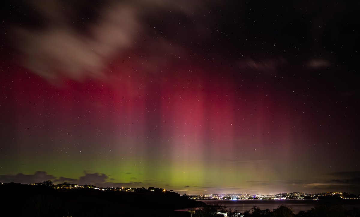 CDLWildlife's tweet image. Missed most of Monday night's display, but last night over Torquay in Devon wasn't too bad! 😀
@VirtualAstro @chunder10
#torquay #torbay #aurora