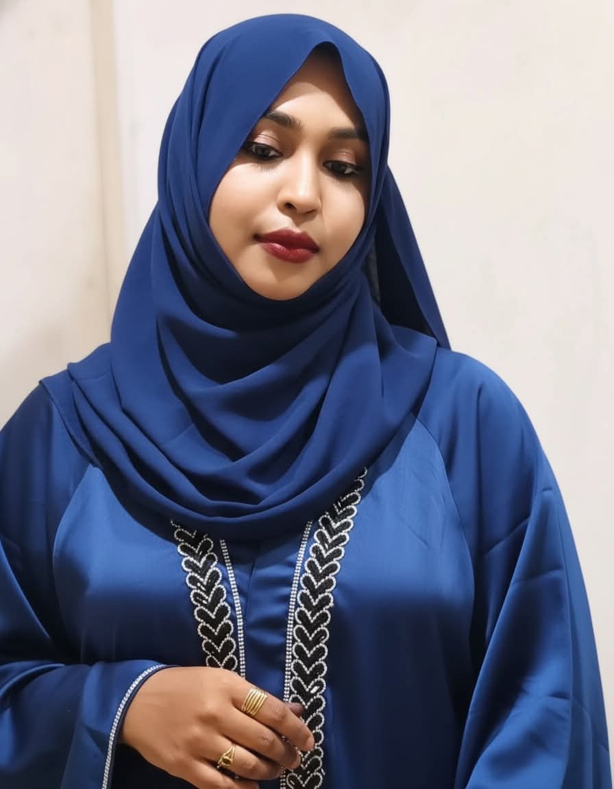 মানুষকে বানানো হয়েছিলো মানুষকে ভালোবাসার জন্য। টাকাকে বানানো হয়েছিলো ব্যবহার করার জন্য অথচ -মানুষ টাকাকে ভালোবাসে  আর মানুষকে ব্যবহার করে।
শুভরাত্রি 😴😴

ডা. মায়েশা চৌধুরী—