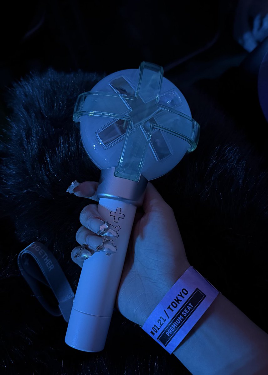 _yeonxyeon_'s tweet photo. 2026.01.21 투바투　TOKYODOME🎤

アプグレ席流石に近すぎて喉痛い....

8列目まで💺
D9ブロック 9番~D10ブロック番号前半
センステ真ん中見やすい◎ https://t.co/gxJ6a5RFfy