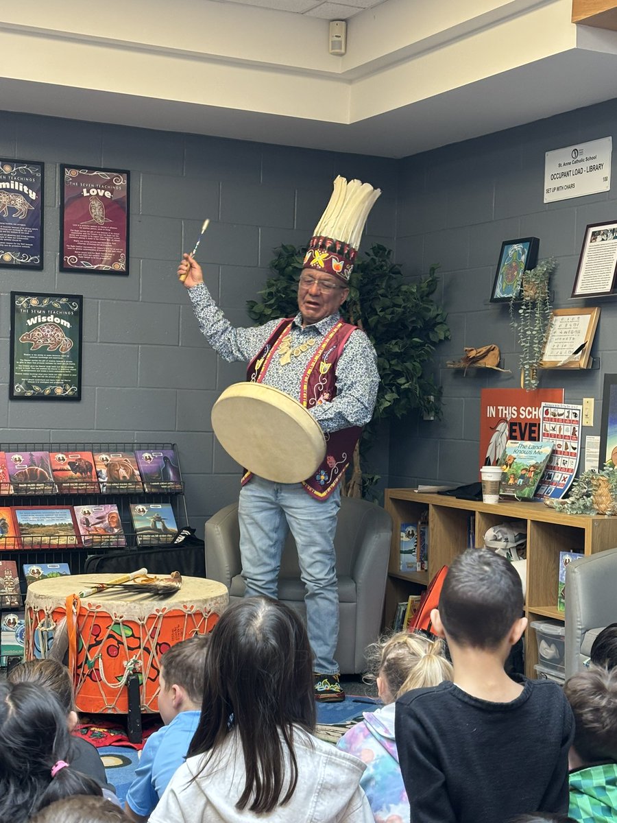 St. Anne School tweet media