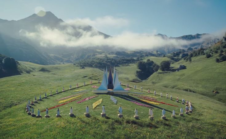 FINlCK's tweet image. the beauty of the sotr arena never fails to completely mesmerise me and the fact that jozada already said this film is the closest thing to catching fire… real cinema is returning