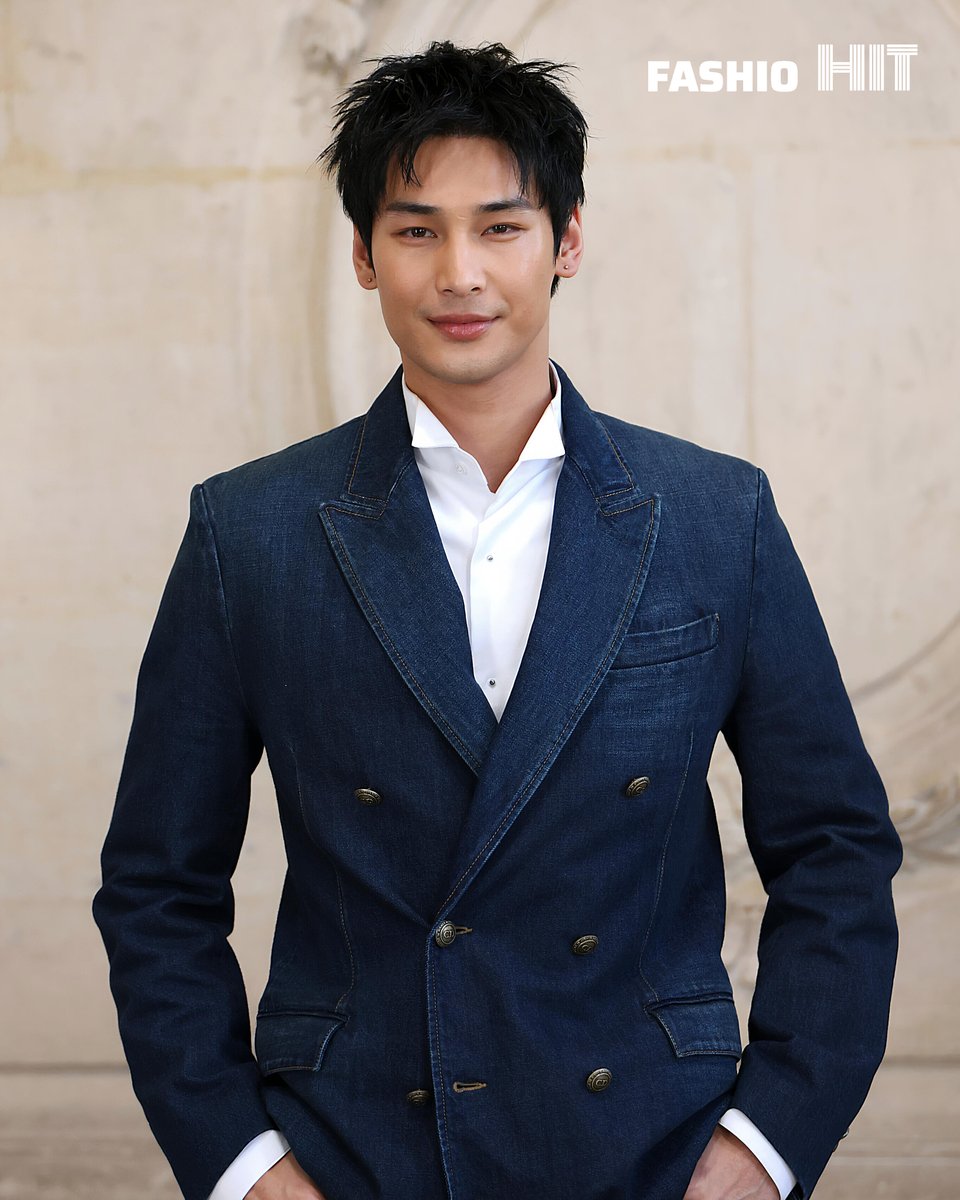 fashiohit_'s tweet image. 𝗔𝗽𝗼 𝗡𝗮𝘁𝘁𝗮𝘄𝗶𝗻 at 𝗗𝗶𝗼𝗿 Fall 2026 show in Paris.

#FashioHIT #ApoNattawin #Dior #PFW