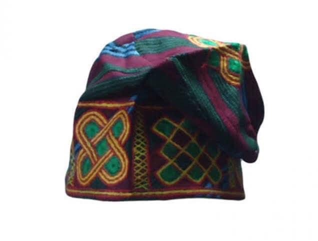 Did you know?

In Yorùbá land, one’s marital status can be deciphered from which side one tilts one’s cap towards. 

In the Yoruba culture and traditions, married men are expected to tilt their caps towards the left side while “àpó̩ns” are to don the caps facing the right side.