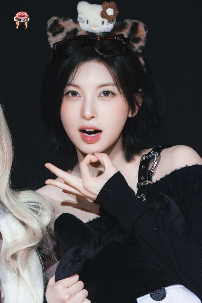 gwiyozy's tweet photo. SHE LITERALLY LOOKS LIKE AN ACTUAL CAT😺😭

🔗https://t.co/oaZwqDYM86 https://t.co/v2pyKJG6z8