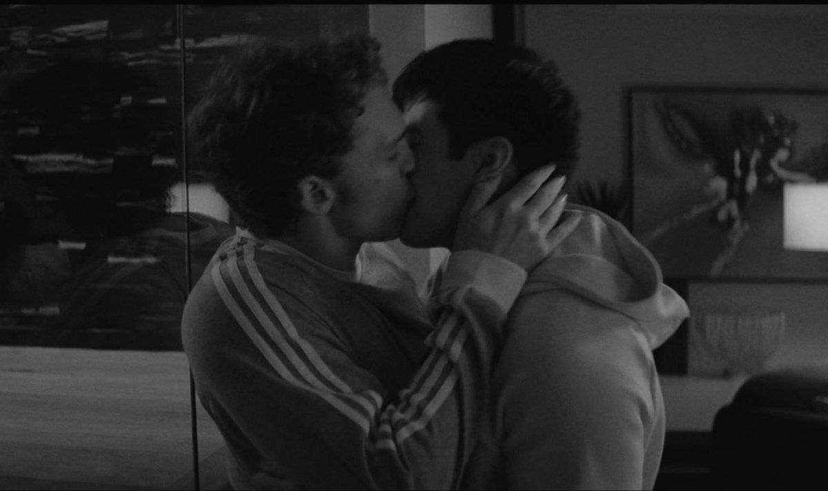 h0ellander's tweet image. bring them back to me i can’t take it anymore