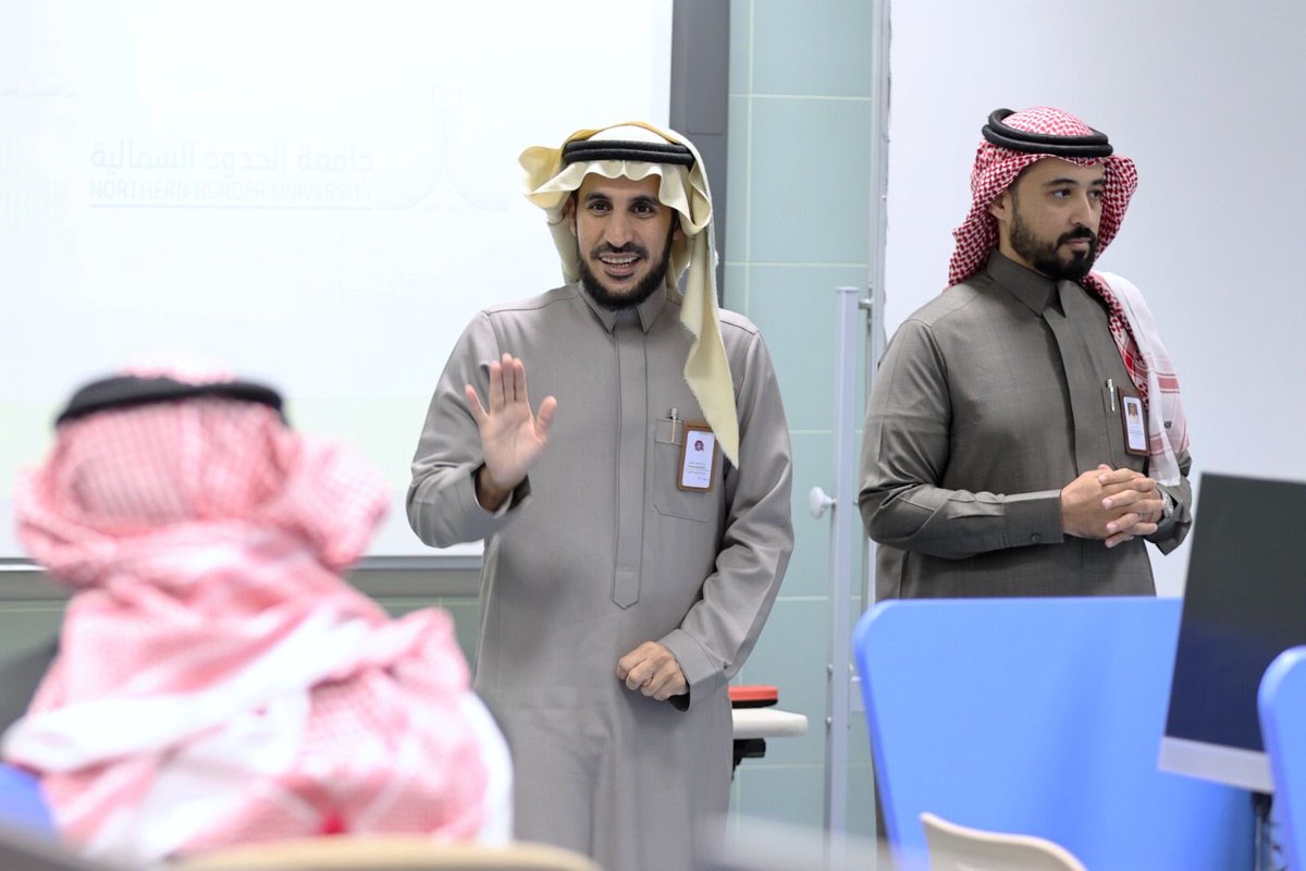 NBU_V_PAC_AF's tweet image. وكيل الجامعة للشؤون الأكاديمية أ.د. سعود بن عبدالمحسن المقحم يتفقد سير العملية التعليمية مع انطلاقة الفصل الدراسي الثاني، ويطّلع على انتظام الدراسة وجاهزية القاعات والمعامل، مؤكدًا أهمية الانضباط الأكاديمي وتكامل الجهود لضمان فصل دراسي مستقر وفاعل، يحقق مستهدفات الجودة ويعزز…