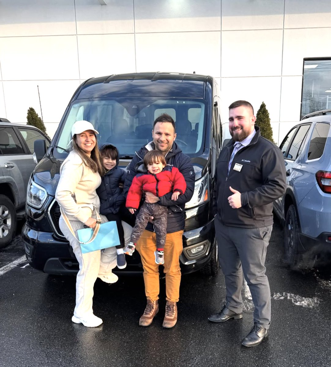 MyMetroHonda's tweet image. 🎉 Congratulations to Paloma and Emerson on their new ride! 🚗✨ A big thanks to Alex for helping make it happen. Wishing you and your family many safe and happy miles ahead! 
.
.
.
#MetroHonda #HappyCustomers #NewCarDay #HondaLife