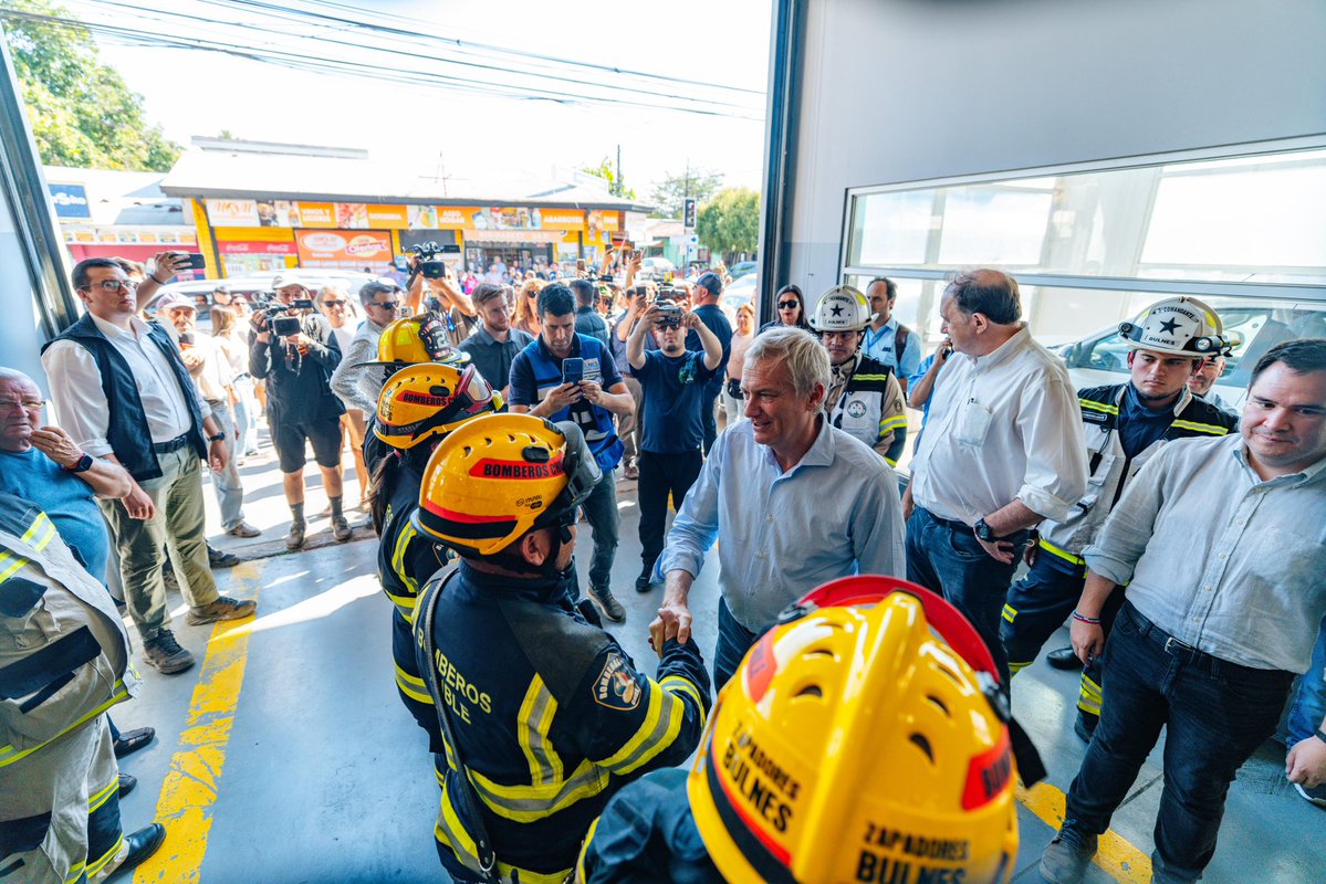 joseantoniokast's tweet image. Estamos recorriendo Ñuble junto a @ipoduje para constatar en terreno las graves consecuencias del incendio del fin de semana.
