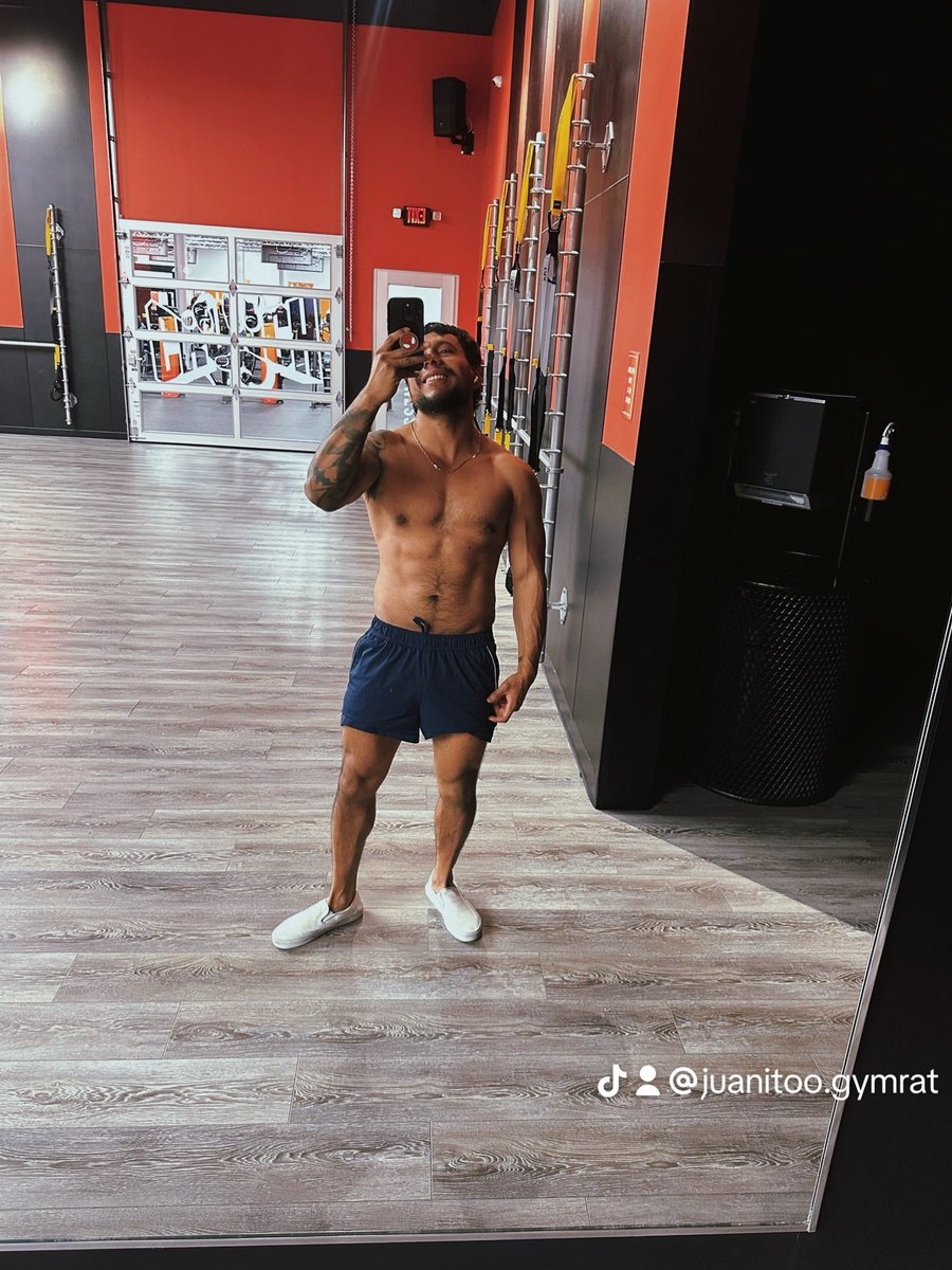 Why do people think we stick to salads to obtain this physique?😐