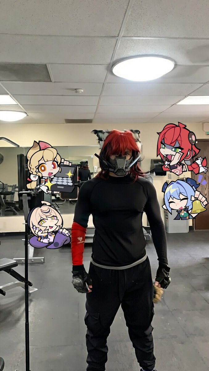 RegaliaScylla's tweet photo. normalize wearing cosplays at the gym #KomanoManato #ZenlessZoneZero #zzzero https://t.co/N7ehW6TvzA