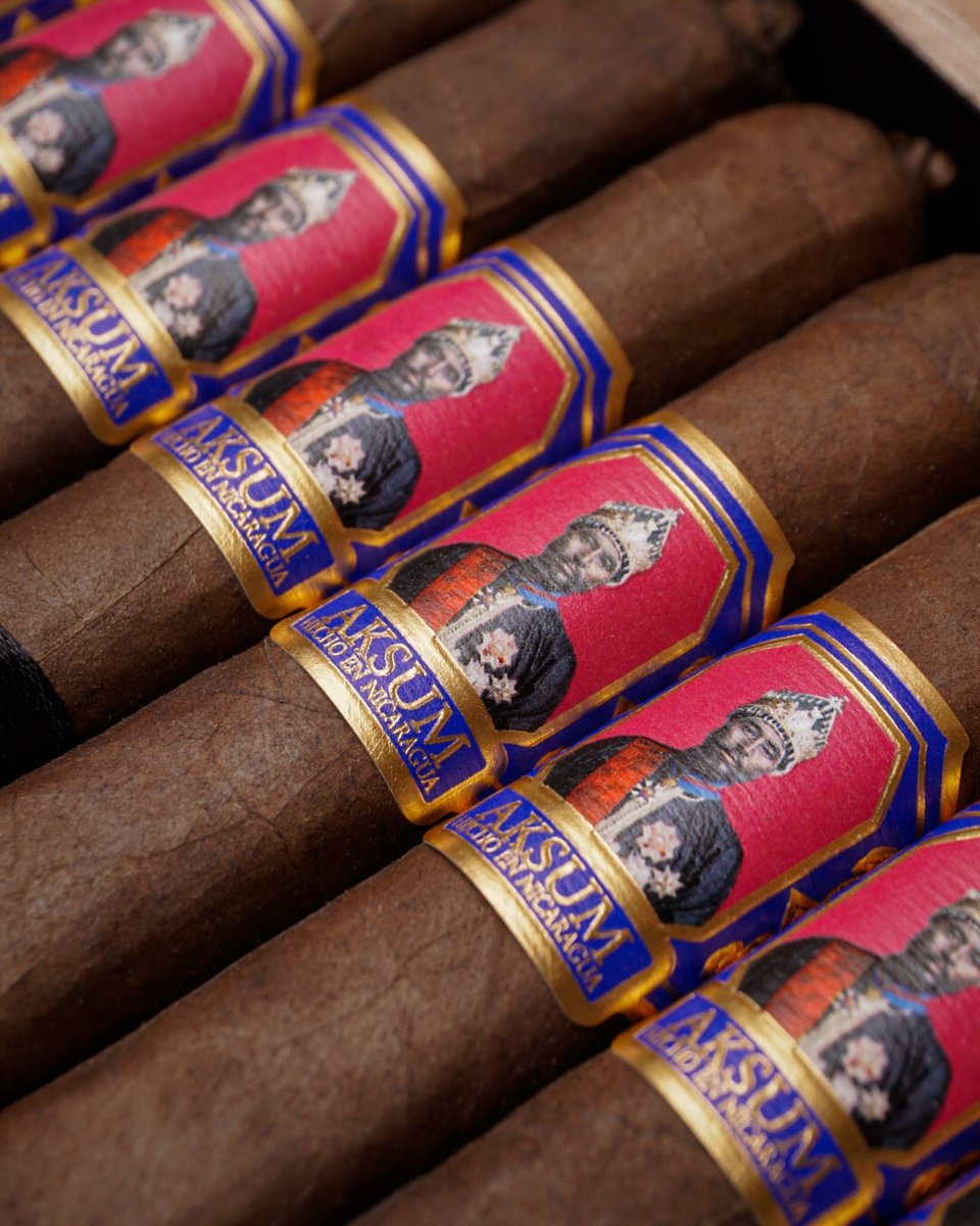 Foundation Cigars tweet media