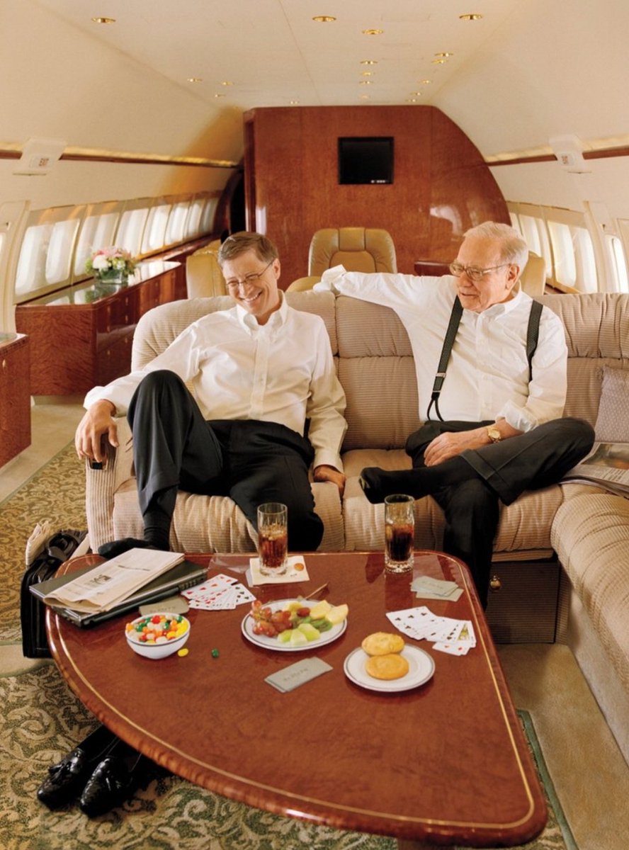 Cosas que contaminan ⤵️

MUCHO: Los pedos de las vacas.

POCO: El jet privado de Bill Gates.