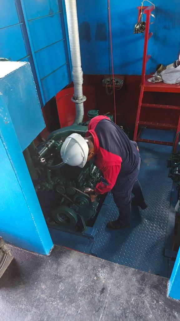 inea_venezuela's tweet photo. ¡Impulsamos la Industria Naval! ⚓🇻🇪
​Hoy #21Ene, la @capiptoapure realizó inspección técnica al Centro de Producción Naval "JJCAR" en Puerto Páez, a fin de verificar condiciones de seguridad y documentación para la renovación de su Autorización de Funcionamiento. ✅

​#INEA https://t.co/omWKkQXiK1
