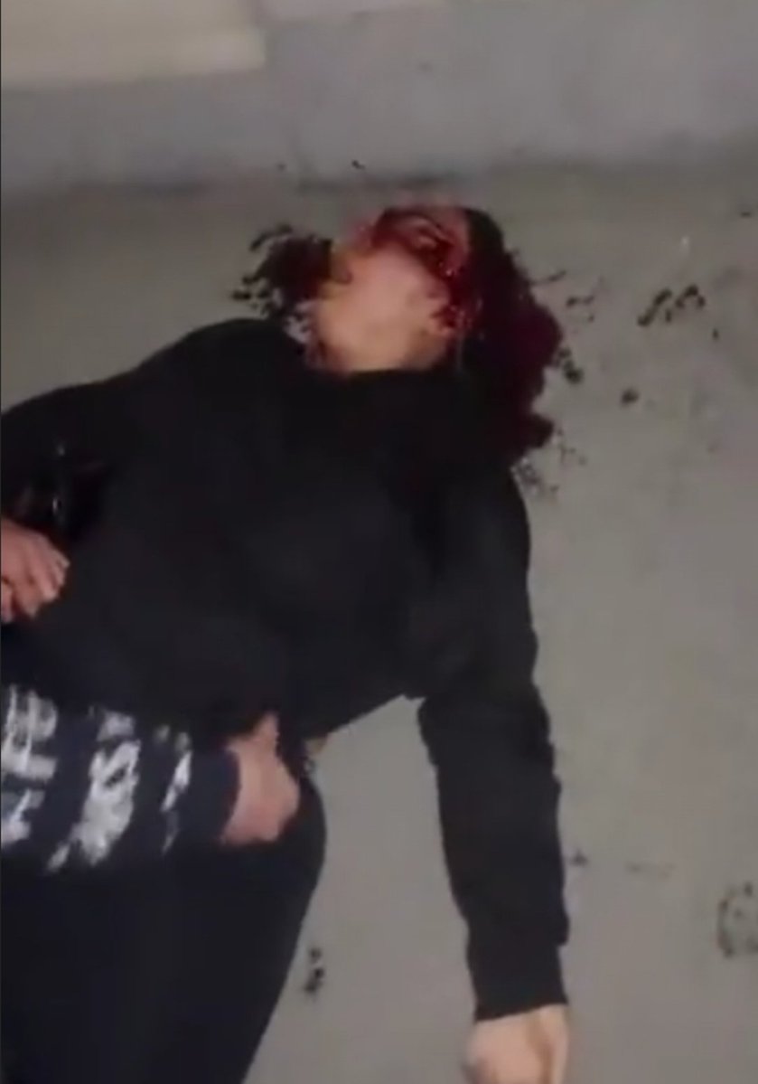 No te atrevas a dejar de hablar de las miles de chicas asesinadas en Irán por reclamar LIBERTAD.