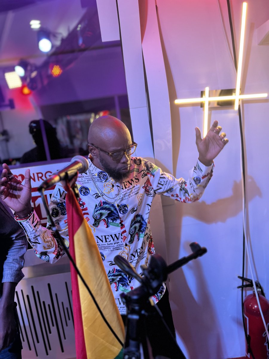 Heroes get remembered, but legends never die
#thetalkingmaster 🕊️.