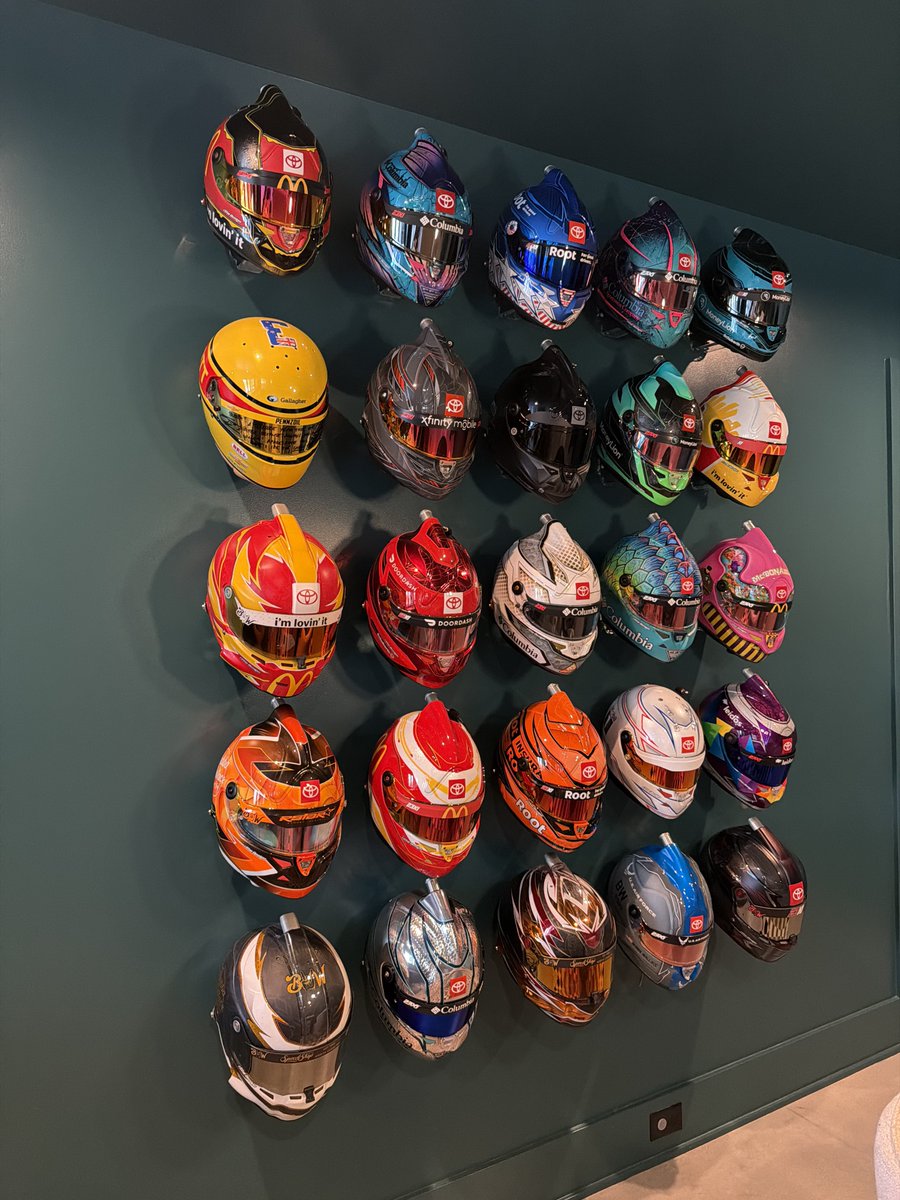 Bubba Wallace tweet media