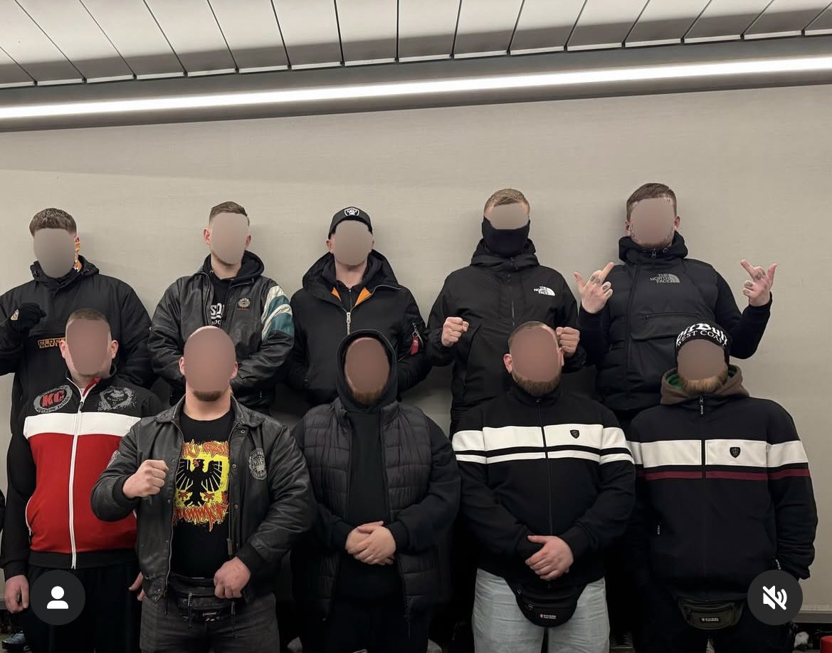 Roul1900's tweet image. Kultige Dortmunder mit kultiger Thorsteyner ausrüstung, sind das die Freunde vom Kultigen Fc ?