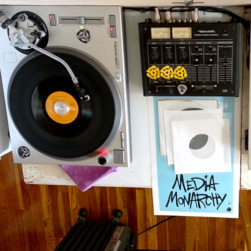 mediamonarchy's tweet image. Media Monarchy plays The Nude Party, The Black Crowes, The Wet Whistles and more on #PumpUpThaVolume for #January21, 2026. ♬ MP3/Notes/Links: mediamonarchy.com/20260121pumpup… // #FoodWorldOrder #CountryMusic @TheNudeParty @NewWestRecords @Jagjaguwar