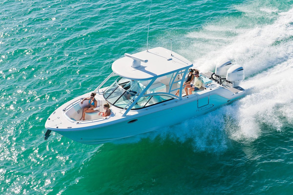 FishTaleSales's tweet image. From cruising to cooling off—this boat does it all.