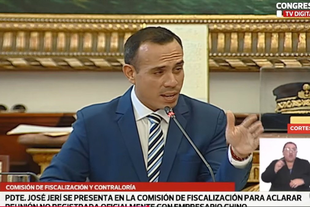Mientras Jerí y el pacto mafioso siguen floreando con mentiras en el Congreso, "impulsando" falsas vacancias y lavadas de cara en comisiones mientras la corrupción avanza a toda máquina

Voten la moción de censura, ahí veremos quiénes defienden la transparencia y quiénes blindan!