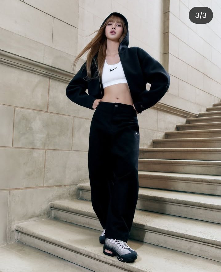 CelebtalksHQ's tweet image. #LISA For #Nike .She stuns in recent photos via Instagram!!!