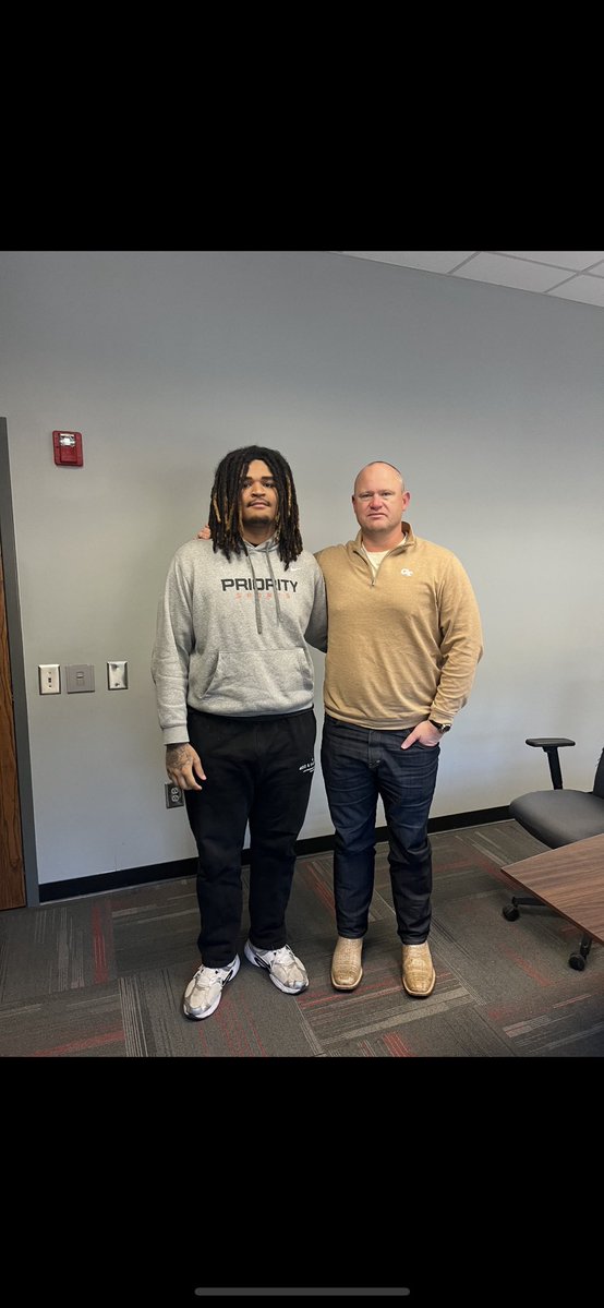 kadddiinnn's tweet image. @DexPreps @TDARecruiting @jaxon_rose8 @JohnGarcia_Jr @samspiegs @SWiltfong_ @ChadSimmons_ @adamgorney @TomLuginbill @_DesJohnson @BuckFitz @NCEC_Recruiting @Rivals @On3 @CoachBrentKeyGT