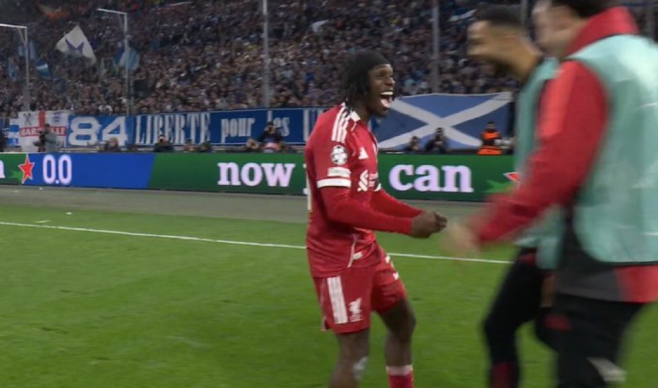 Rayic_'s tweet photo. الريدز الثانيييييييييييي

ليفربول 2-0 أولمبيك مارسيليا 

⚽️ هدف عكسي https://t.co/x4aiU0wQ2k