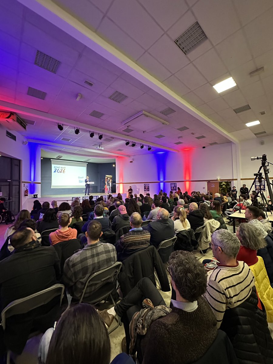 À Lyon pour les vœux de mon amie <a href="/BelouassaAnais/">Anaïs Belouassa Cherifi</a>.

De 1789 à 2026, nous traçons le fil d’une Histoire révolutionnaire et républicaine qui fait de la devise « Liberté, Égalité, Fraternité » un programme politique de gouvernement. 

🇫🇷 Vive la République et vive la Révolution !