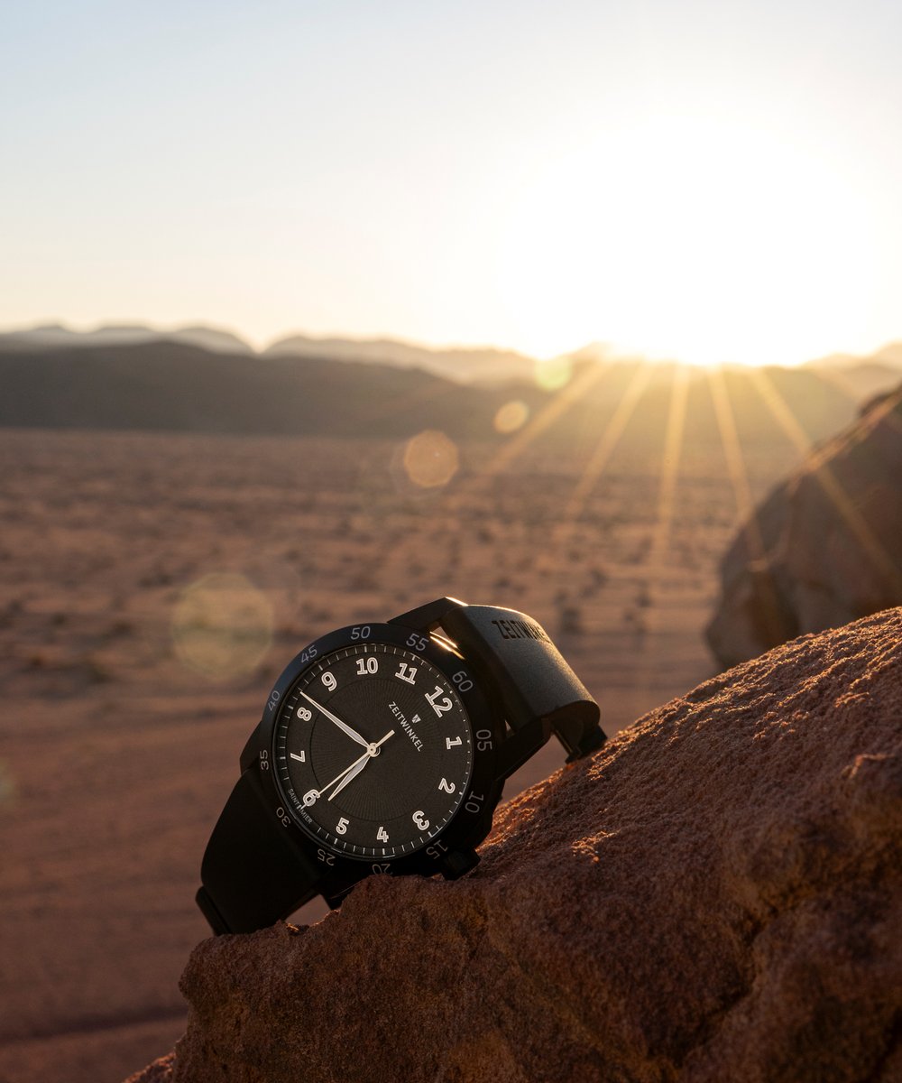 Zeitwinkel's tweet image. Every Zeitwinkel watch is an ideal companion, but our model 240° NOIR can go anywhere with you.

#swissmade #independentwatchmaking #inhousemovement #actuallywearit