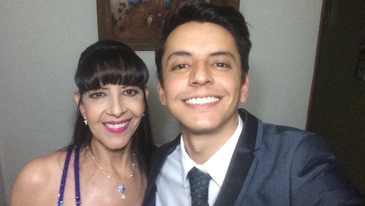 che andres tweet media