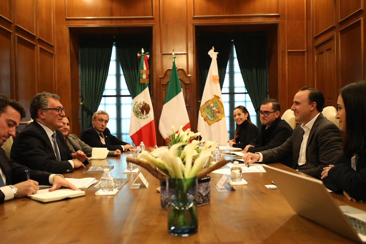 manolojim's tweet image. Compartimos también nuestros modelos de seguridad que han sido exitosos y que hoy nos permiten tener instituciones fuertes y sólidas. Vamos a seguir fortaleciendo nuestras alianzas nacionales e internacionales. (2/3)