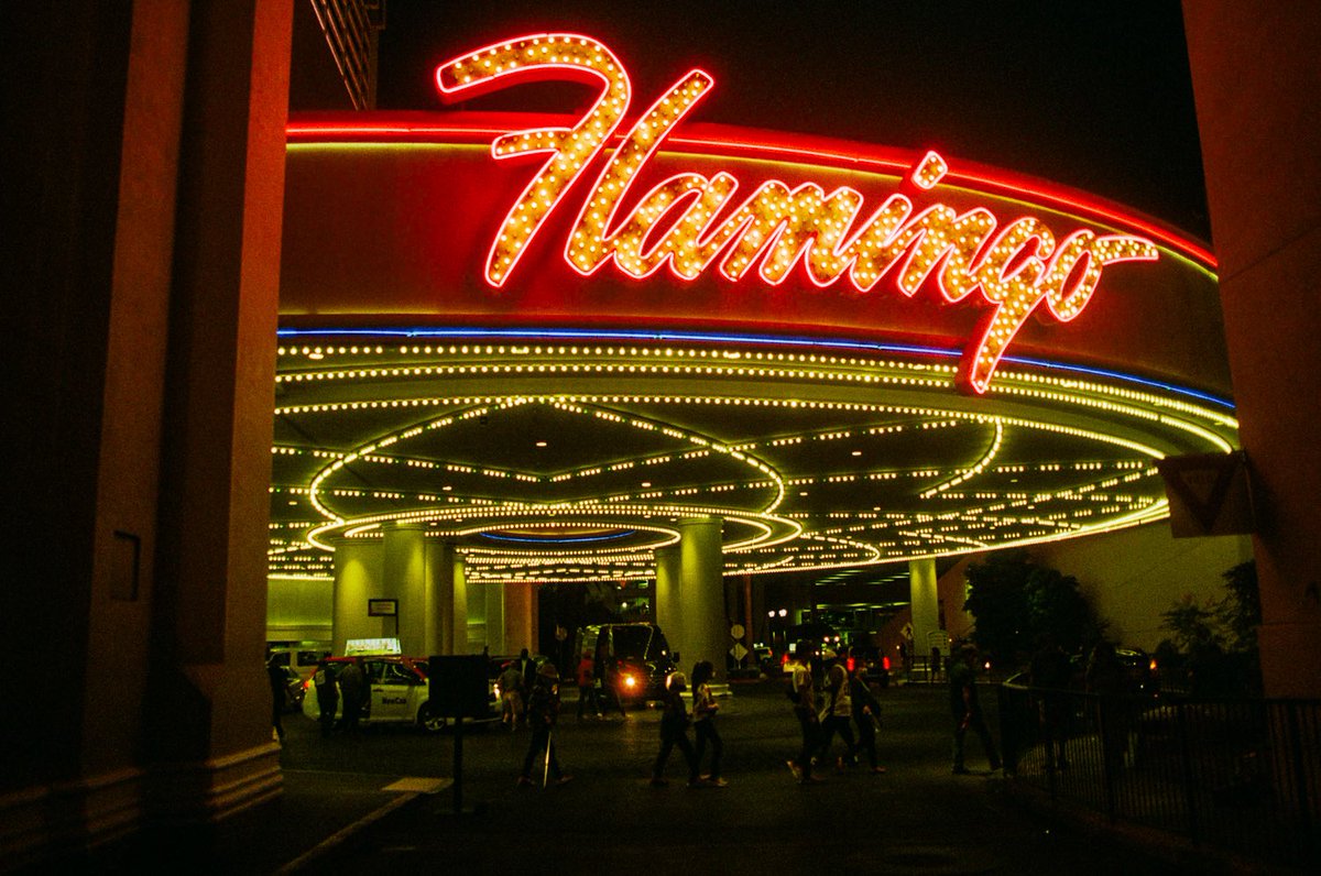 marvinj_lee's tweet image. Las Vegas on 35mm film