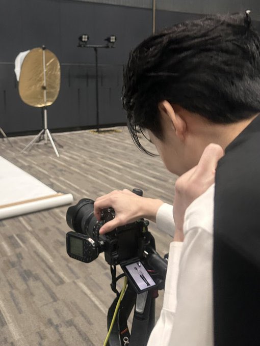 PearLLMMook's tweet photo. มีข่าวบอกว่านายแบบกับตากล้องเป็นแฟนกันไม่รู้จริงมั้ย : 

นายแบบ                                                ตากล้อง

#ริวจินเเพทจิ #ryujinpatji 
#rryjinnn #chira_patt https://t.co/SP0pEwVEIF