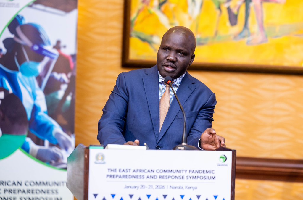 jumuiya's tweet photo. 𝐎𝐧𝐞 𝐑𝐞𝐠𝐢𝐨𝐧: 𝐎𝐧𝐞 𝐀𝐩𝐩𝐫𝐨𝐚𝐜𝐡 𝐭𝐨 𝐏𝐚𝐧𝐝𝐞𝐦𝐢𝐜 𝐏𝐫𝐞𝐯𝐞𝐧𝐭𝐢𝐨𝐧 
The EAC has today launched its first Regional Pandemic Prevention, Preparedness and Response (PPPR) Policy Framework. This is a landmark step set to strengthen cross-border disease surveillance, improve early warning systems and ensure faster, coordinated responses to health emergencies across East Africa. 

For citizens, this means;
🔹Better protection of lives and livelihoods, 
🔹 Reduced disruption to trade, travel and education
🔹 Stronger safeguards for the most vulnerable communities during future outbreaks.

The Policy Framework, approved in May 2025 by regional ministers of health, provides a harmonised regional roadmap for how EAC Partner States prevent, detect and respond to public health threats, working together rather than in isolation. It prioritises equity by placing vulnerable populations at the centre of preparedness and response efforts, while strengthening collaboration among national health systems.

The framework also adopts a One Health approach, recognising the close link between human, animal and environmental health. 

Speaking during the launch, EAC Deputy Secretary General @AguerAriik noted that, drawing lessons from recent emergencies including COVID-19, Ebola, Marburg, cholera and Mpox, the EAC is shifting from reactive crisis management to proactive prevention. 

Further @aphrc Deputy Executive Director, Dr. Joseph Gichuru,noted that the framework leverages opportunities in digital health, regulatory harmonization to advance self-reliance and early warning and response capabilities.

@SGNduva @EA_Bunge @EACJCourt