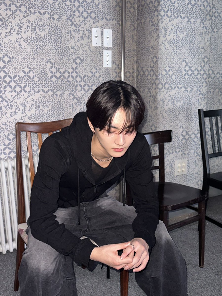 ddalgig's tweet image. 유독 선배같이 나옴