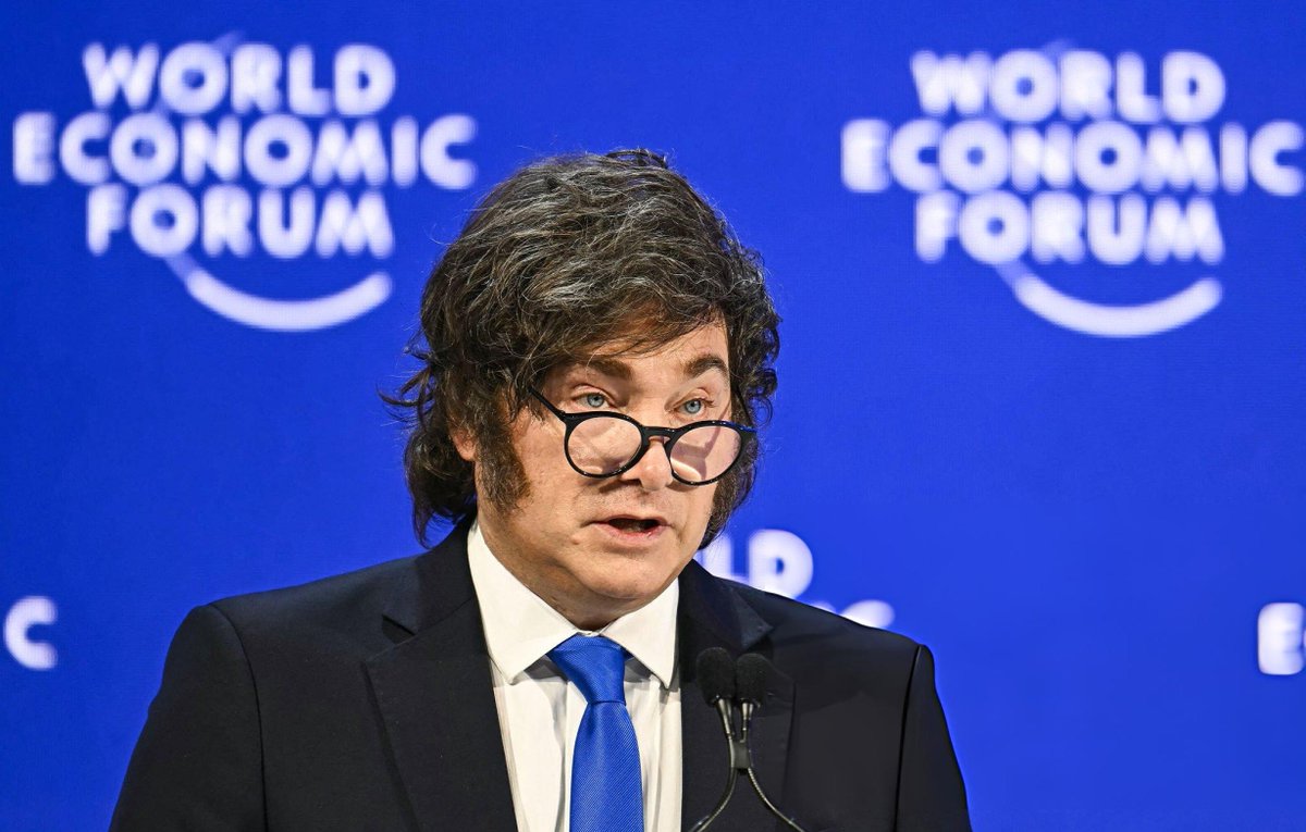 Arjantin başkanı Javier Milei:

"Herkese iyi günler, Machiavelli'nin öldüğünü söylemeye geldim. Kamu politikalarını tasarlarken, verimlilik ile adalet arasındaki ikilem sahtedir. Adil olan verimsiz olamaz, verimli olan adaletsiz olamaz. Adalet ve verimlilik, aynı madalyonun iki