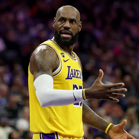 LegionHoops's tweet photo. “Jokic is one of the greatest players to play this game.” 👀
— LeBron James
(via @DNVR_Nuggets) https://t.co/wFpEWjjPKa