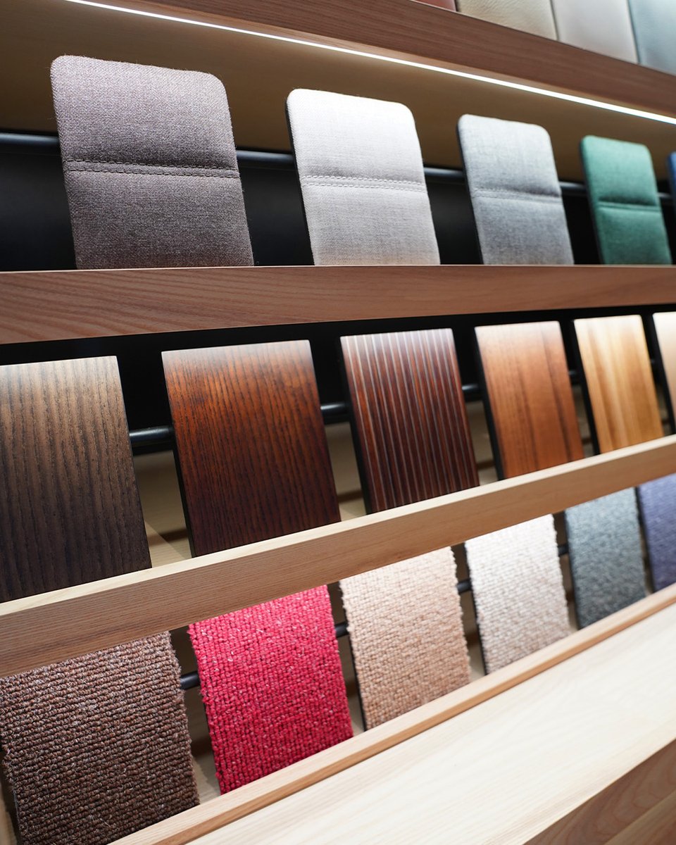 morganmotor's tweet image. Every Morgan is as unique as its driver. Choose from an almost endless combination of paint, leather, and options to create a true 'one-off'.

 Use our mobile configurator to commission your car today 👉  morgan-motor.com/configurator/

#Morgan #MorganCars #Bespoke #Specification…